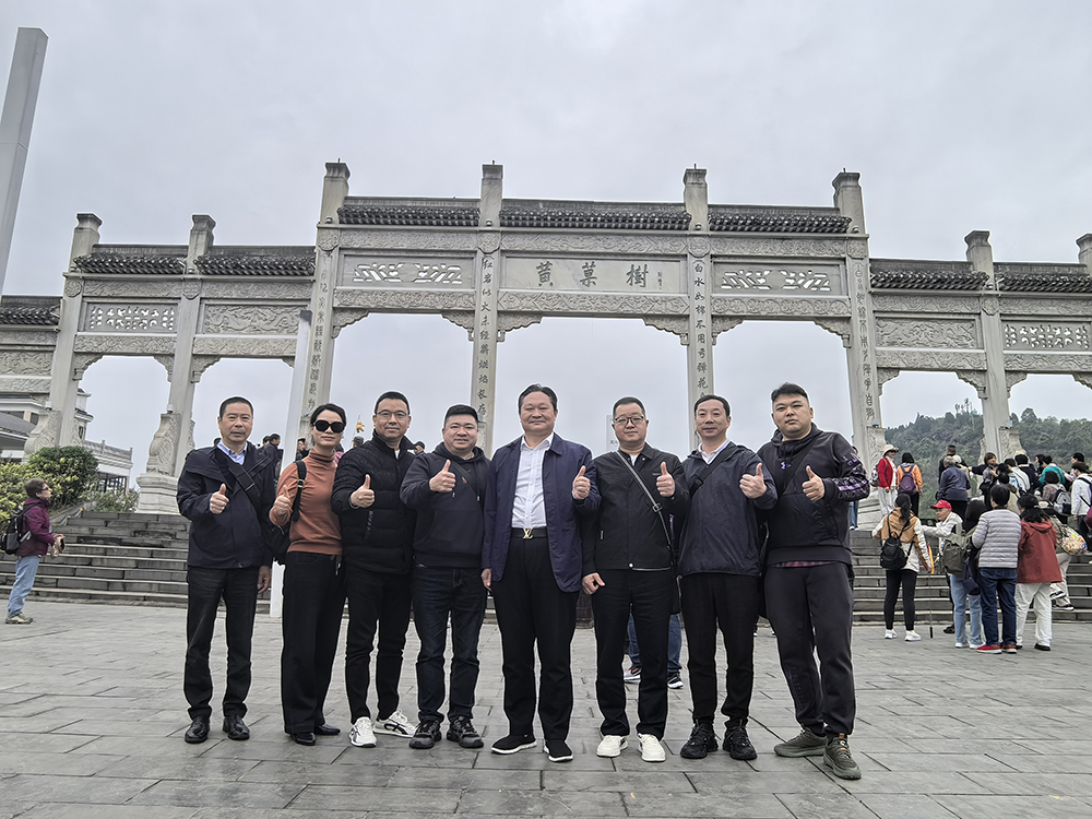 2a727d23-f942-4ea1-85a5-ca11ca4aaffa.jpg